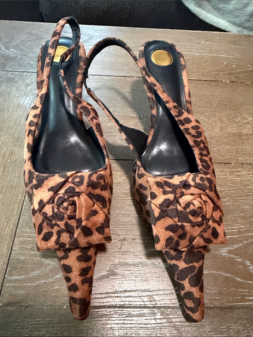 Vero Cuoio Leopard Print Slingback Pointed Heels in Brown and Black